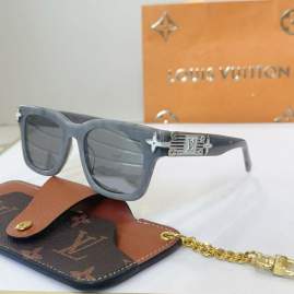 Picture of Louis Vuitton Sunglasses _SKUfw75013626fw